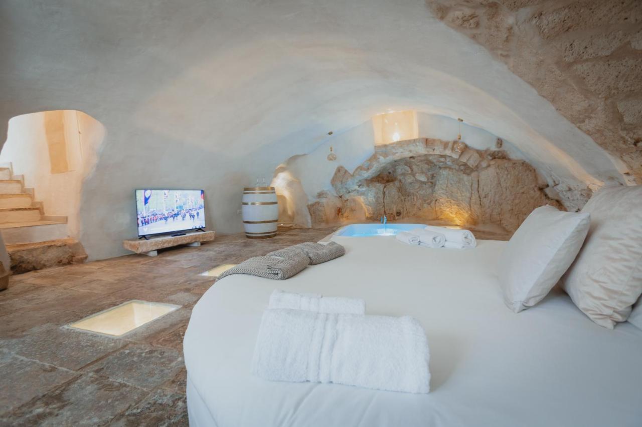 Arquati Suite Luxury Apartment Ostuni Esterno foto