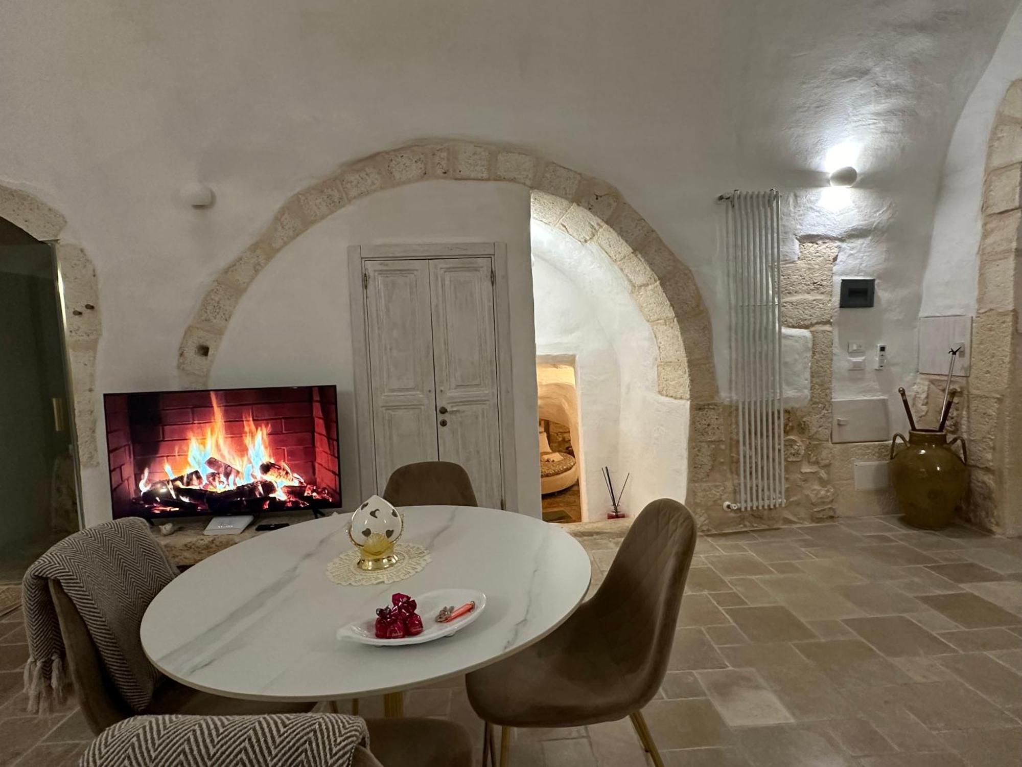Arquati Suite Luxury Apartment Ostuni Esterno foto