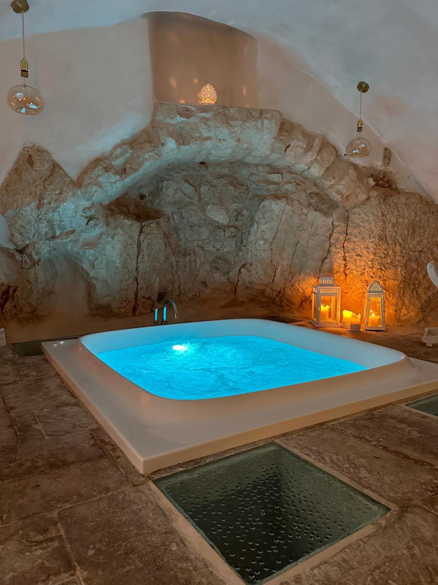 Arquati Suite Luxury Apartment Ostuni Esterno foto